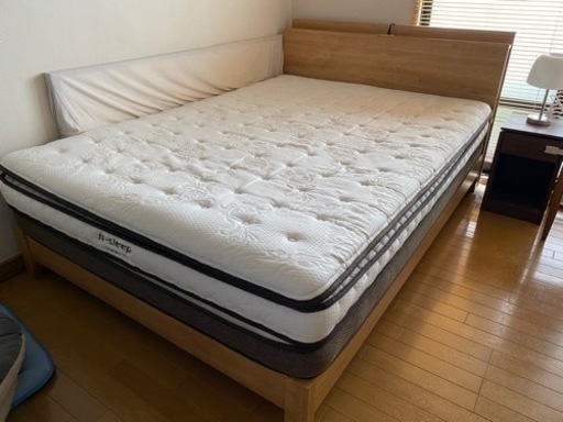 受取予定者決定済【ニトリ】ダブルベット フレーム+マットレス