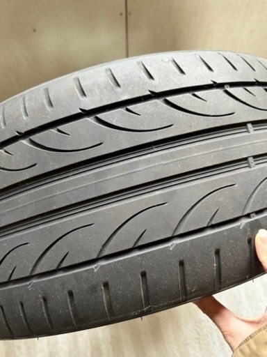 車のパーツ タイヤ、ホイール