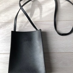 スリーコインズ　ミニショルダーバッグ