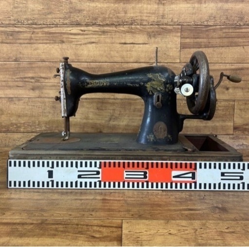 k716503 SINGER シンガー 手回しミシン 黒 ブラック 手芸 裁縫 手芸品 インテリア 昭和レトロ アンティーク 動作未確認 現状品 中古品