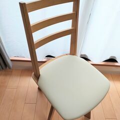 【値下げしました】ニトリ　ダイニングチェア1脚の画像