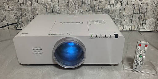 【終】Panasonic/パナソニック/液晶プロジェクター/PT-EX600L/使用時間不明/通電OK・リモコン動作OK/現状品