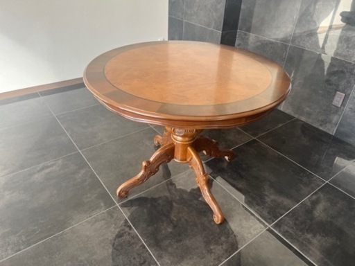 アンティーク家具　丸型テーブル
