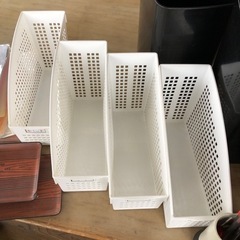 ゴミ箱3つ他いろいろの画像