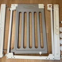 カトージ　突っ張り式ベビーゲート