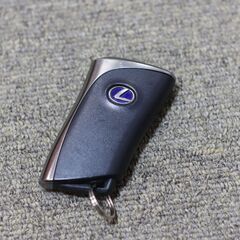 登録します　初期化可能　レクサス純正 スマートキー ３ボタン　LS500 LS500hなどの画像