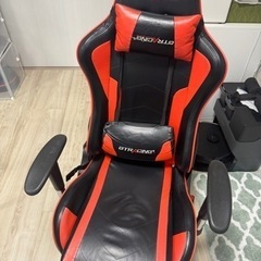 [美品]GTRACINGステレオスピーカー付きゲーミングチェアオ...