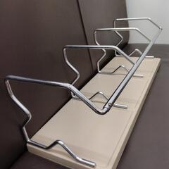 コクヨ ブックスタンド 幅67cm　本立ての画像