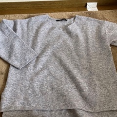 グレー　薄手ニット　フリーサイズ
