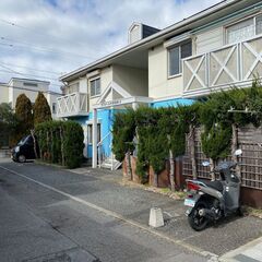 【民泊：転貸可能物件】希少な駐車場付き！江ノ島水族館や片瀬西浜海水浴場まで徒歩3分！駅から徒歩6分のアパートの一室2DK（43㎡） - 藤沢市