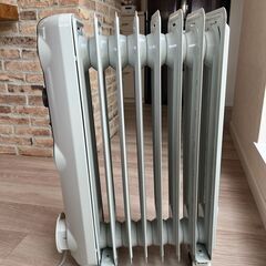 デロンギ DeLonghi オイルヒーター HJ0812（2019年購入）の画像