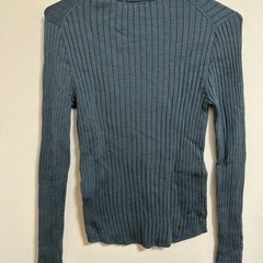 UNIQLO セーター　レディースLサイズの画像