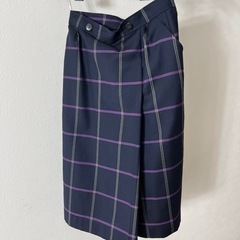 レディーススーツセットの画像
