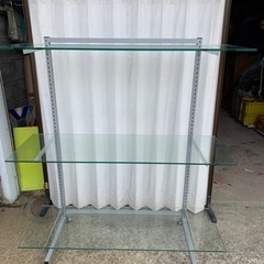 値引きしました‼️ガラス3段棚　中古品の画像