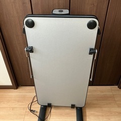 ズボンプレッサー　東芝