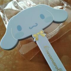 sanrio キャラクターのペット用ブラシ？の画像