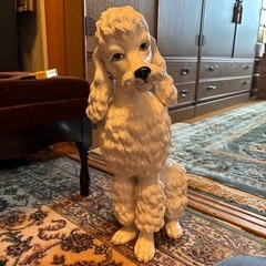 犬の陶器の置物