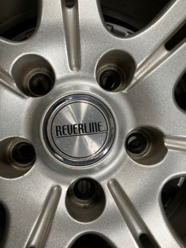 車のパーツ タイヤ、ホイールオンロード