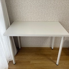 白　ホワイト　デスクの画像