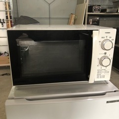 配達応談 美品 2018年 ツインバード 電子レンジ DR-D429 