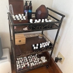 【引き取り先決定】エステワゴン　アンティーク風の画像