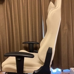 ゲーミングチェア　ほぼ新品　GTRACINGの画像