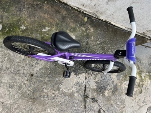 16インチ2輪車SPECIALIZEDキッズバイク?プロフ必読