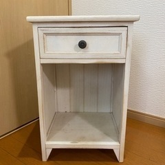 決まりました☆サイドテーブル ベッド ソファ 白 引き出し付き