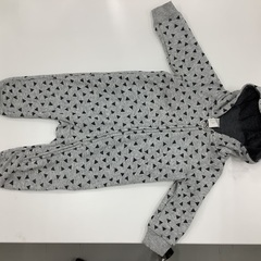 H&M  フード付きロンパース