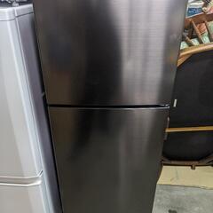 マクゼン 2ドア冷蔵庫ガンメタリック MAXZEN 2ドア 138L JR138ML01GMの画像