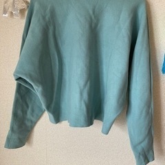 ミラオーウェン　Mila Owen ショート丈スウェットの画像