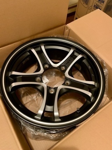 キーラーフォース １６Ｘ５．５Ｊ　５/１３９．７　＋２２ 4本　ジムニー　JB64