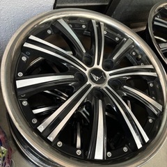 車のパーツ タイヤ、ホイールの画像