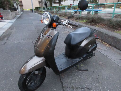 トゥデイ　ホンダ　ブラウン　エンジンオイル新品　4スト　原付　AF61