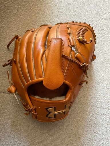 UNDER ARMOR(アンダーアーマー)投手用グローブ　金子モデル