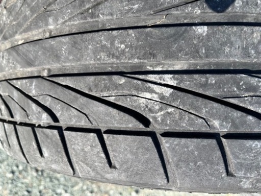 車のパーツ タイヤ、ホイール