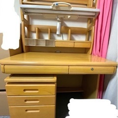 【 お譲り先決定しました 】家具 テーブル 学習机