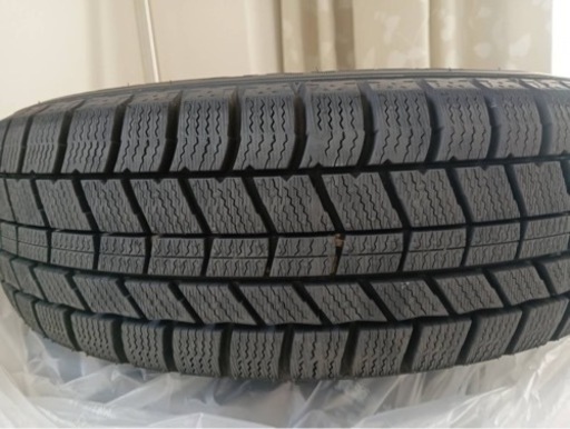 車のパーツ タイヤ、ホイール