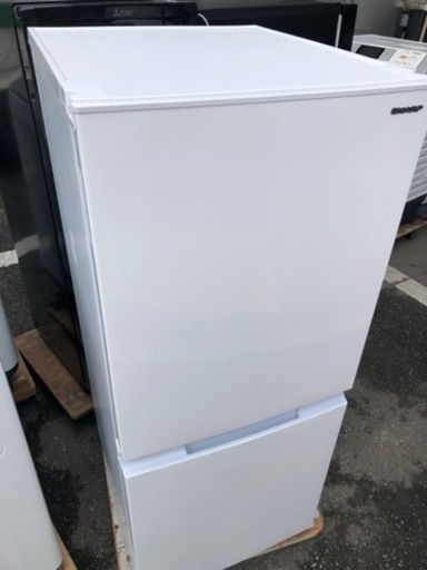 北九州市内配送無料　保証付き　2022年式　シャープ SHARP  冷蔵庫(幅49.5cm) 152L つけかえどっちもドア 2ドア ホワイト SJ-D15G-W