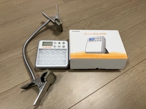 光　目覚まし時計　intin square