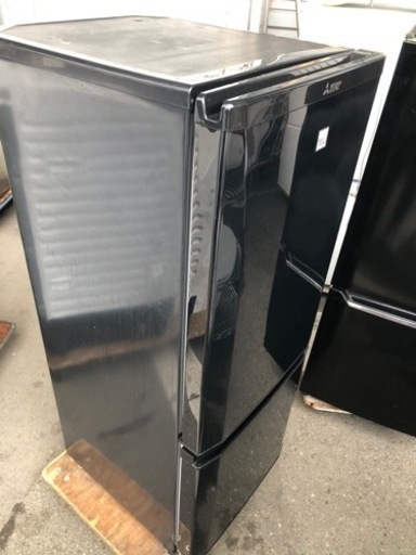 福岡市内配送無料　三菱 【右開き】146L 2ドアノンフロン冷蔵庫 keyword キーワードブラック MR-P15EC-KK