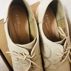 美品earthレディース靴の画像