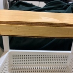 キャスター付き　収納家具の画像
