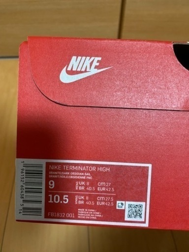 NIKE スニーカー