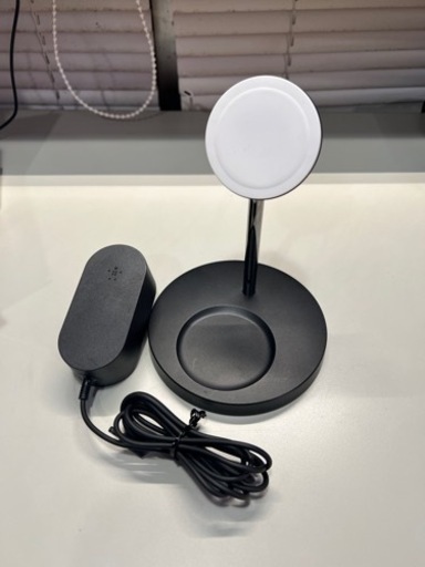 Belkin MagSafe 2-in-1磁気ワイヤレス充電スタンド