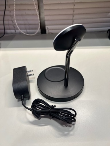 Belkin MagSafe 2-in-1磁気ワイヤレス充電スタンド