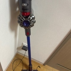 ダイソン掃除器　美品　付属品あり