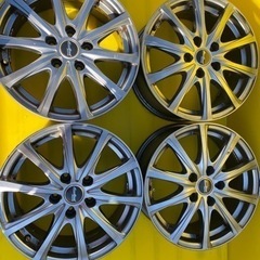 車のパーツ タイヤ、ホイールの画像