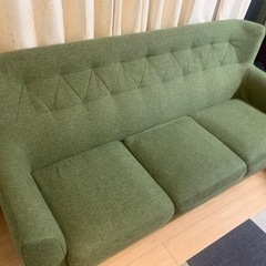 【引き渡し決定】3人がけ北欧風ソファの画像