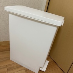 消臭スリムペダルペール(30L ホワイト)の画像